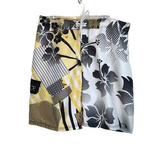Vintage OP  Mens 38 Board Shorts in White/Black /Yellow Graphics